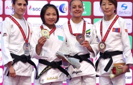 Их дуулгаас Г.Отгонцэцэг алт, М.Уранцэцэг хүрэл медаль хүртлээ