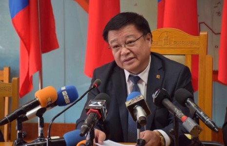 Д.Ганбат: ТТ-н төмөр замын 49 хувийг “Шинхуа”-д зарна