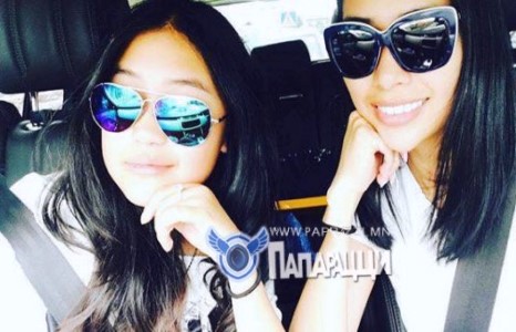 “Топ Пүрэвсүрэнгийн охин том болжээ”