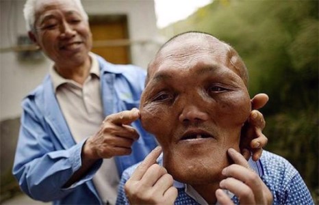 Харь гаригийн хүний толгойтой хятад эр