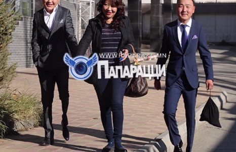 “Аз жаргалын цэцэг” бэлэглэхээр завгүй яваа залуус