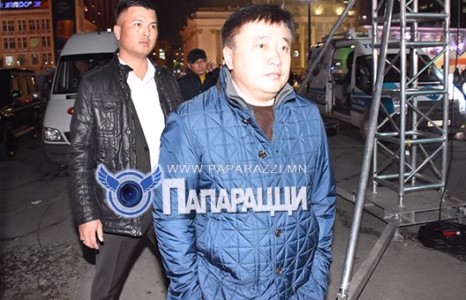 “Хотын дарга иргэдийнхээ дунд” 