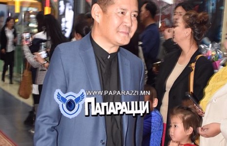 Жүжигчин Золбоотын “золбоолог төрх”