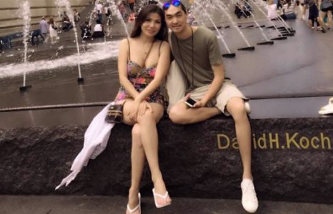 Драмын Отгоо их сургуулийн ангийн анд Одбаяртай хамт амьдарч байгаа юу?