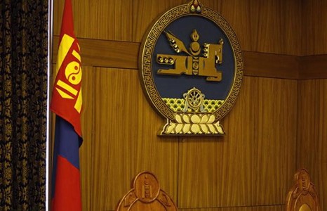 Халаа сэлгээ, томилгоо хаана хүрч зогсох вэ?