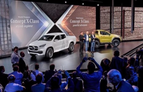 Мercedes-Benz анхныхаа пикап машинаа танилцууллаа