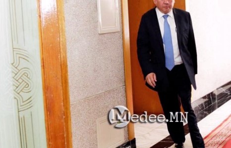 М.Энхболдын фракцийн хүч суларч, жижиг фракциуд хүчээ авч эхэлжээ