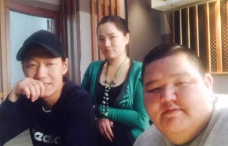 Ноён Бондгорын эхнэр Бондгорыгоо өмөөрчээ 