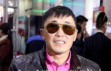 Давхараа оёулсан эрчүүд бүл нэмсээр