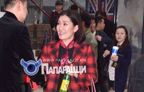 Сэтгүүлч Л.Мөнхбаясгалан нөхрөө өөрт нь хайргүй болсон гэжээ