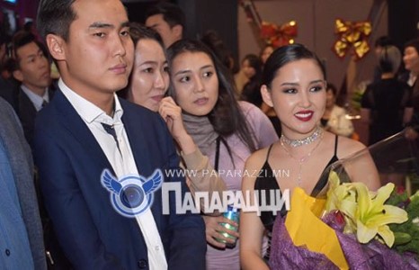 Рэкетчин Мишээл намба суужээ 