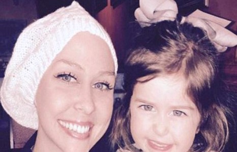 Дөрвөн настай охин ээжийнхээ эцсийн хүслийг гүйцэлдүүлжээ