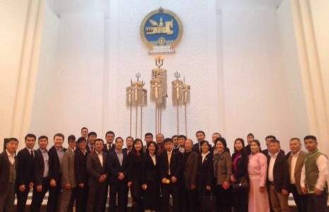 О.Баасанхүү христийн сүмийн пасторуудыг Төрийн ордонд урьжээ