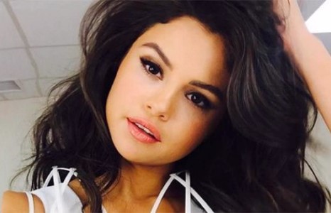 Селена Гомес Инстаграмын ”Хатан хаан”