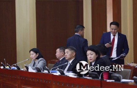 Төрийн албанд орохоос өмнө оффшор бүсэд данс нээлгэсэн бол хуулийн үйлчлэлд ХАМРАХГҮЙ