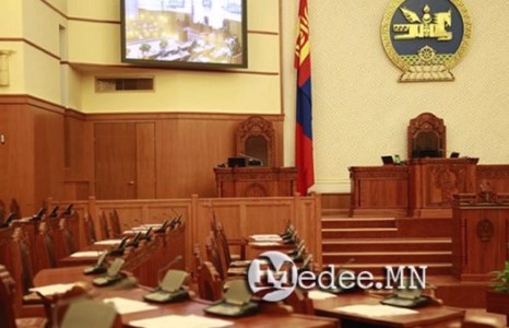 Хуралдаа суудаггүй УИХ-ын гишүүдэд хэн хариуцлага тооцох вэ