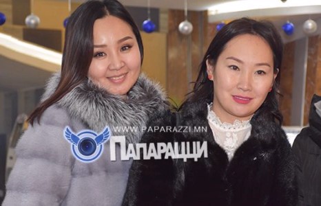 	“Эмоци”-н эмоцитой бүсгүйчүүд  