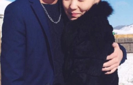 Шинэ цагийн РОМЕО найз бүсгүйгүй, харин харьцдаг бүсгүйтэй