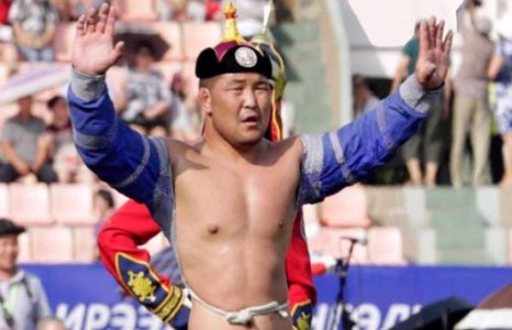 Р.Пүрэвдагва арслан чансааг тэргүүлсэн хэвээр