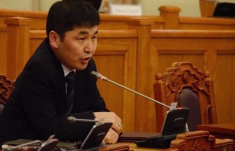 О.Баасанхүү МАН-ын гишүүдийг намдаа урив