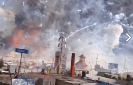 Анхаар! Салютын дэлгүүр дэлбэрч олон хүн амь насаа алдлаа