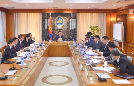 Засгийн газрыг шүүхэд өгөх гэж байна 