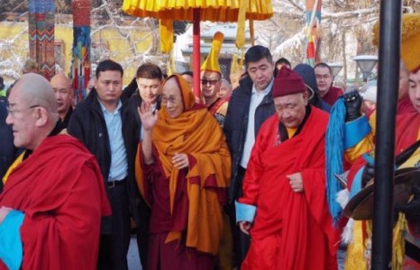 Далай ламтай нягт холбоотой Монгол Улс түүнээс нүүр буруулж хятадтай дотносов
