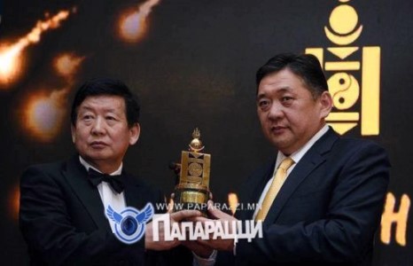 УИХ-ын даргын нэрэмжит шагнал бий боллоо...