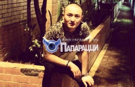 Дуучин Зоригтын “халзан” имидж 