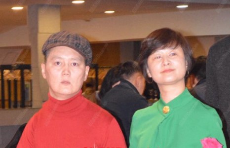 Зайсангийн тэргүүн хатагтайг цаламдсан хархүү!