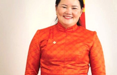 Ард түмний эрхийг амандаа зажилдаг АМАРЗАЯАтангуудаар Монголын төр дутаа юу?