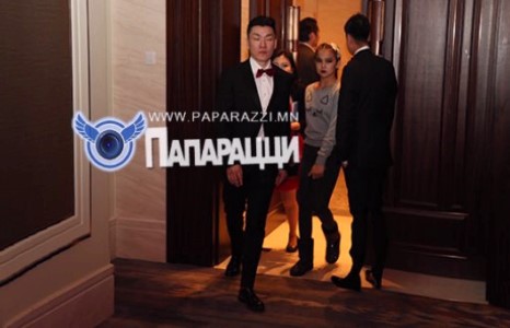 Улаан оймс угласан Төрийн соёрхолт, дуучин Болд 