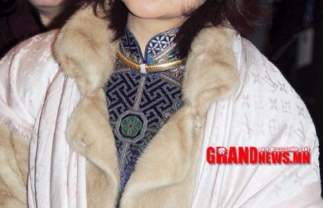 МУГЖ Г.Ариунбаатарын ивээн тэтгэгч бүсгүй