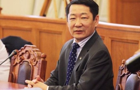 Ж.Батсуурь сайд их дээд сургуулиудын захирлыг хууль бусаар халах ажлаа эхлүүлжээ