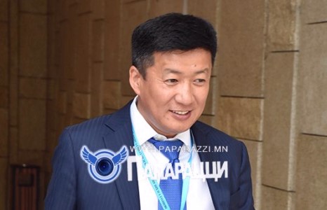 С.Баярцогт: Хоёр эмэгтэйг улстөрийн зорилгоор ашиглаж байна уу? гэж харж байгаа