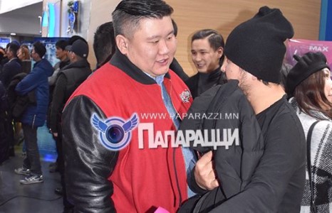 	Ганбаа чи бүдүүн биш ээ, зүгээр л хөвсгөр 