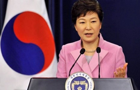 Пак Гын Хэг эсэргүүцсэн лам өөрийгөө шатаалаа