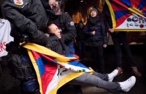 Си Зиньпинийг эсэргүүцсэн түвд иргэд баривчлагджээ