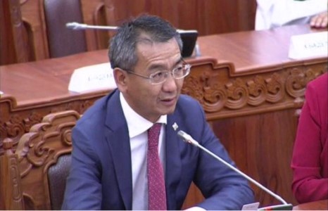 Ц.Мөнх-Оргил сайд Хятадын Засгийн газраас дахин УУЧЛАЛТ ГУЙЖЭЭ