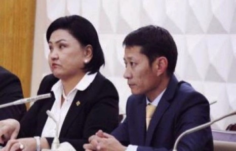 	Д.Оюунхорол сайдыг огцруулах бас нэг “авилгын”шалтгаан нэмэгдэв үү?