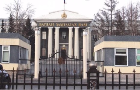 Батлан хамгаалах яамны өндөр албан тушаалтан гадны төлөөлөгчдөөс авлига авахыг завдсан уу