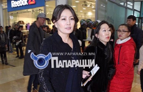 Эмэгтэй жүжигчид ийм л байх хэрэгтэй дээ