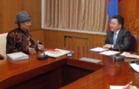 С.Дамбий: Шинийн 1-нд туулай цагт босвол тэр жилдээ сүлд хийморьтой явна