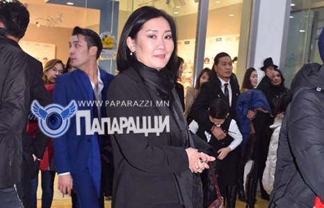 Л.Мөнхбаясгалан: Бас л сонин л байдаг юм байна