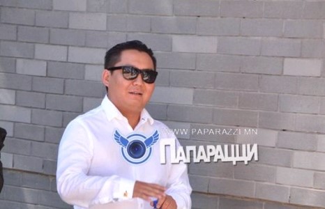 	Э.Бат-Үүлийн хүү балмад нэгэн гэж үү?