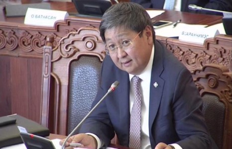 Ч.Хүрэлбаатар:Сангийн яамны удирдлага, Хөгжлийн банкны захирлыг нэн яаралтай соль