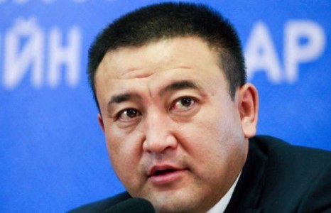 “Дааганаасаа биш дарвагараасаа” гэж үг бий шүү, Б.Чойжилсүрэн сайд аа!