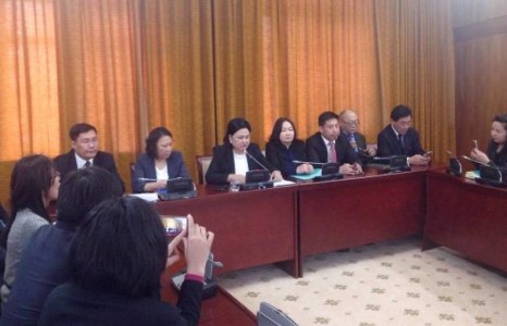 Д.Оюунхорол: Миний зургийг “хүн чанарын хэлтэрхийгүй” хүн тараасан 