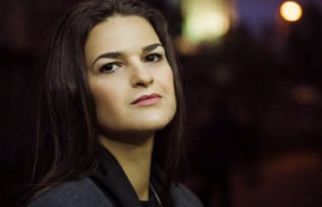 Хосгүй шидтэй Виктория Райдос гэж хэн бэ?