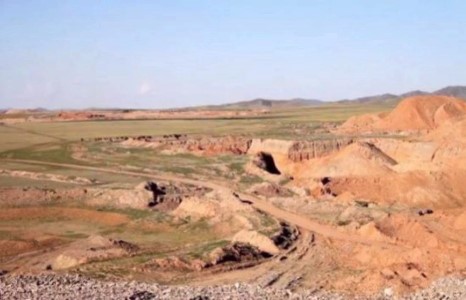 13 тэрбум юу юм бэ, Газар гомдоно